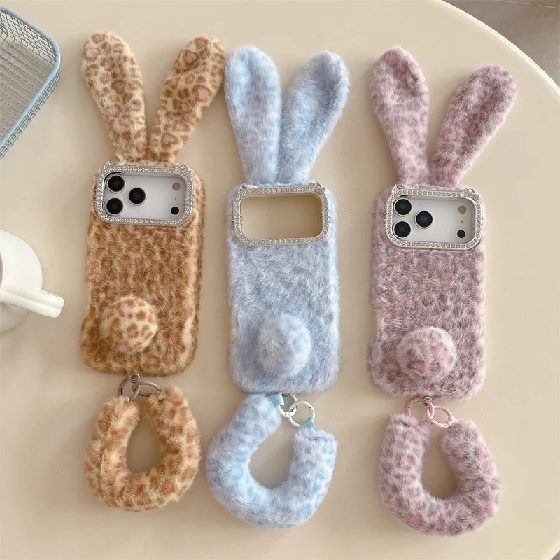 Apple Iphone 15 - Casing Bulu Lembut Motif Kartun Lucu
